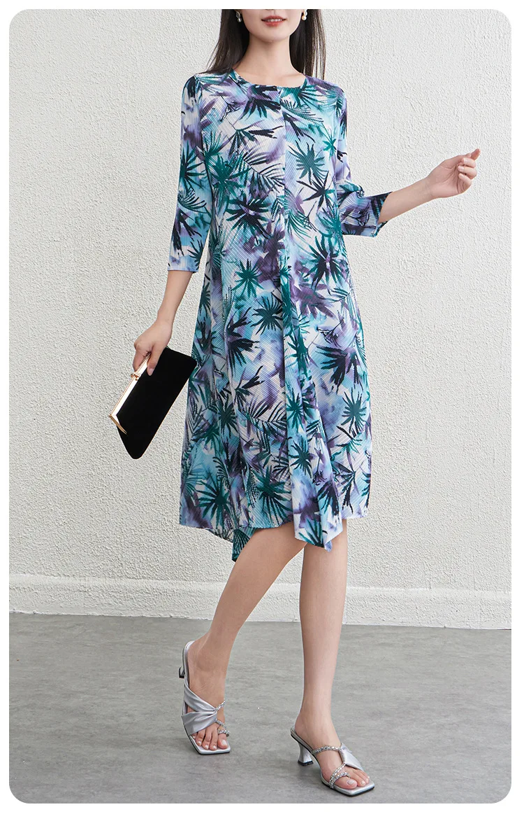 

Модное элегантное и роскошное платье миди с цветочным принтом