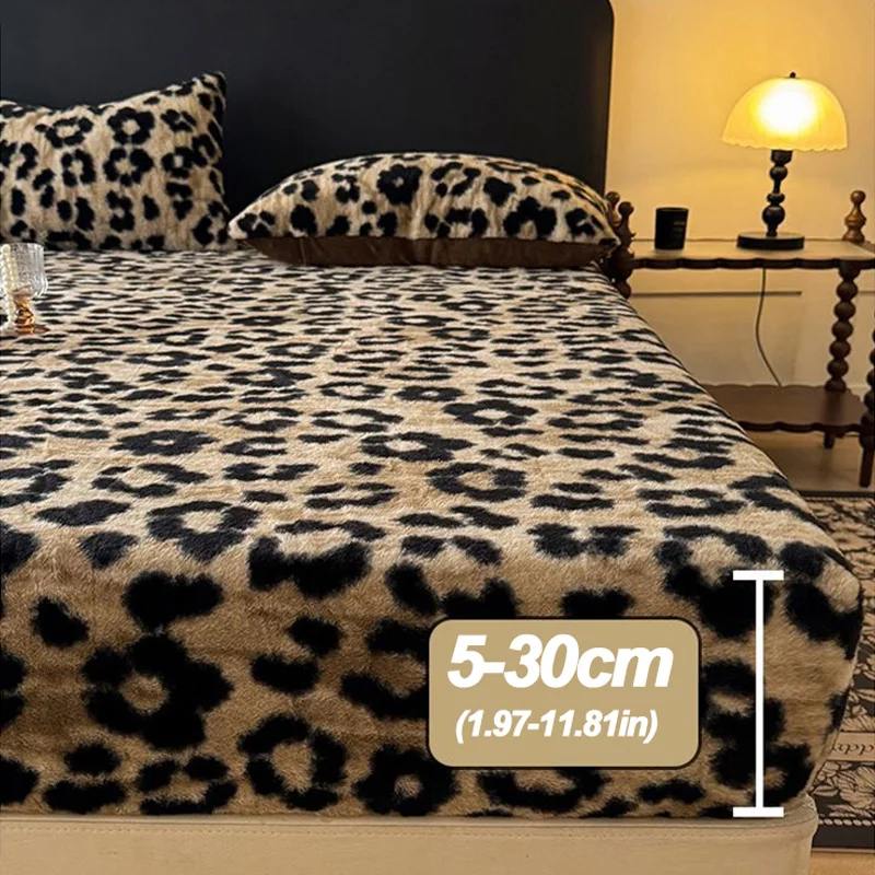 Grade A  Leopard Thickened Rabbit Fleece Mattress Cover Bed Fitted Sheet Autumn Winter Warm Bedsheet ‌Sábana bajera ajustable‌