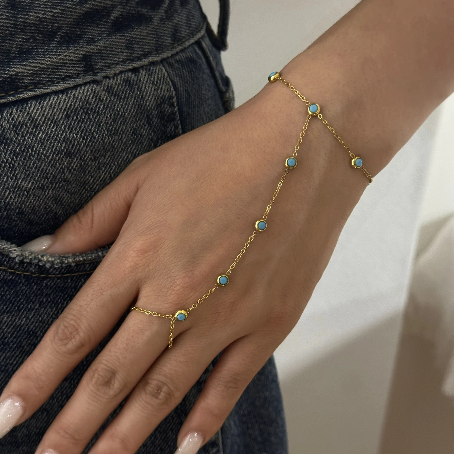 Minimalistisches CZ Edelstahl Fingerketten-Armband für Damen, Zierliches Blumen-Herz Kubisches Zirkonia Türkis Party-Schmuck Geschenk – Detail 7