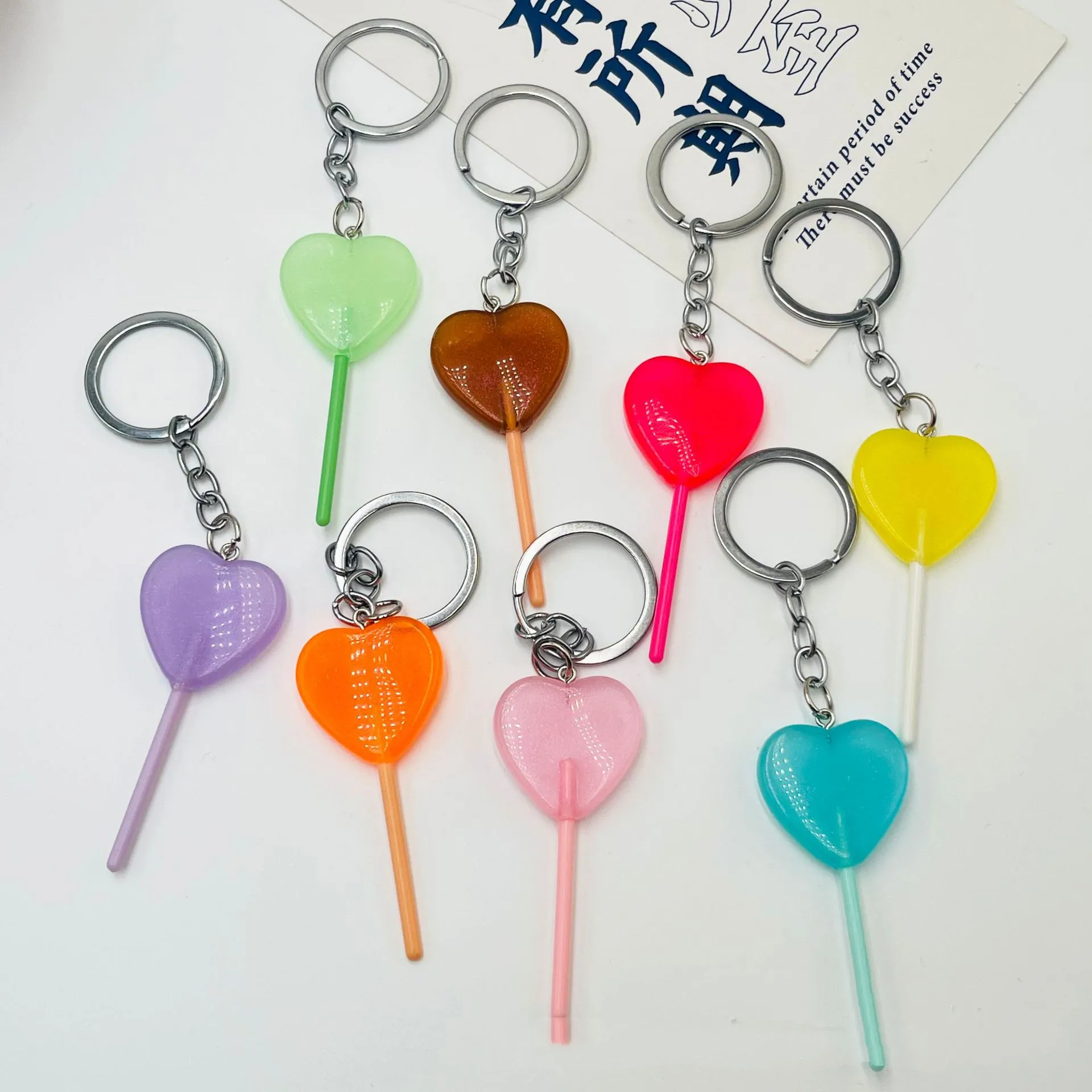 1PCS Love lollipop key chain resin candy key chain bag pendant activities gift wholesale. Random color