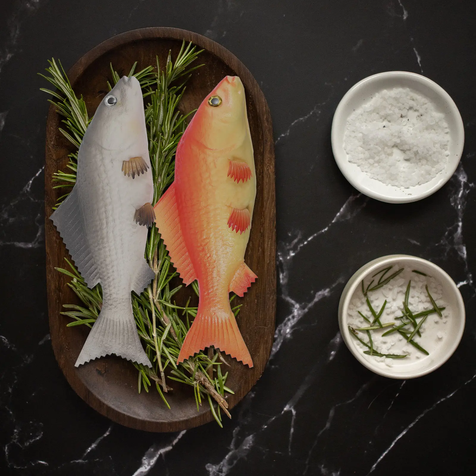 

2Pcs Simulated Carp Fish High Quality PU Material Kids Educational Desktop Decoration Home Decor Imitation Fish Shape