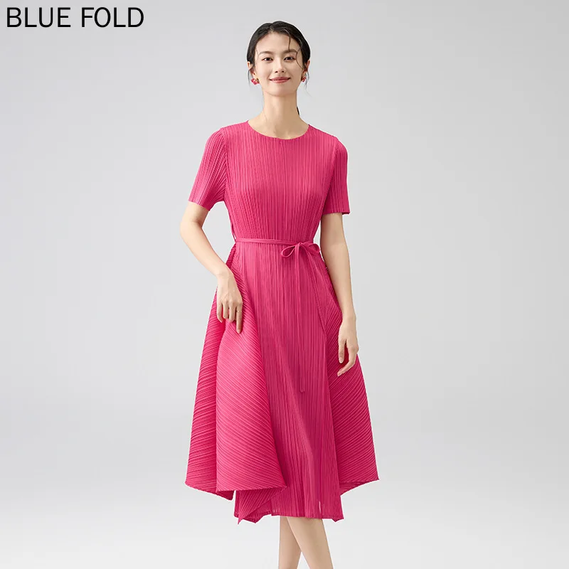 

Miyake 2025 Summer French Elegant Temperament Lace-Up Waist Slimming Big Swing Dress Fashionable Casual Women's Clothing