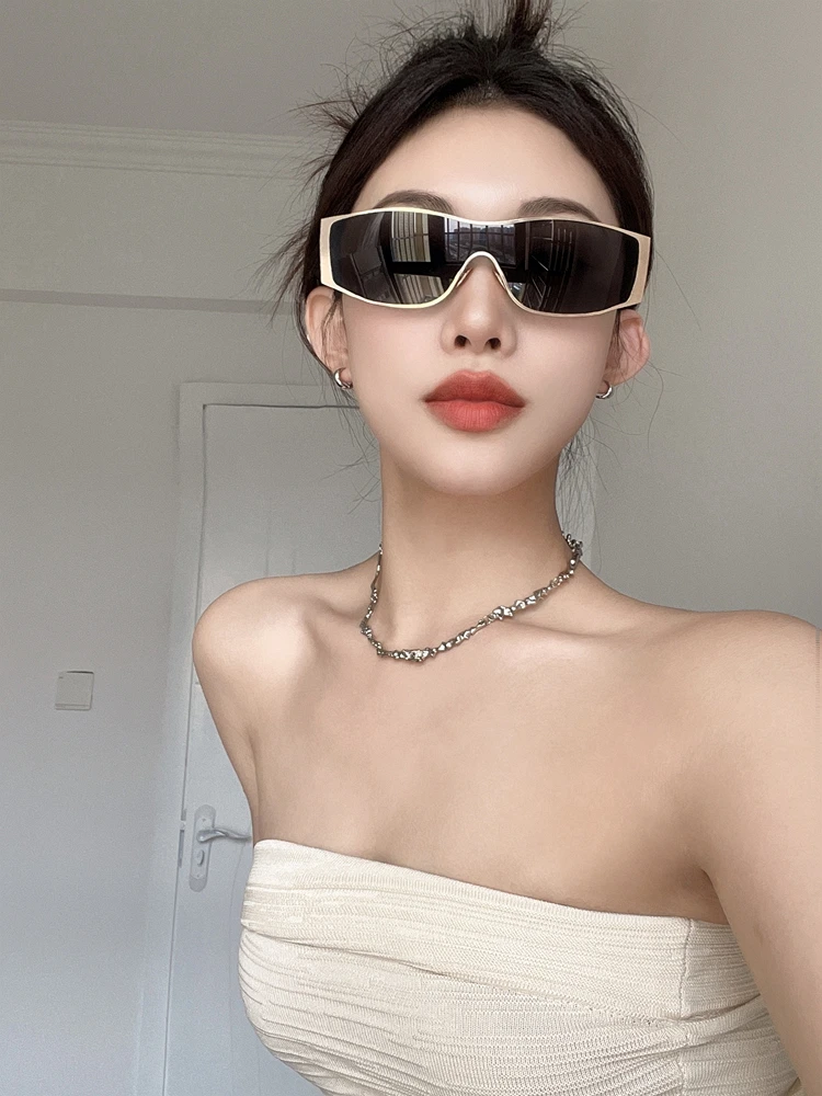 

High-grade Integrated Cycling Driving Climbing Sunglasses Summer Girl's Windproof Sun Glasses Outdoor Sports Gift MJ0744