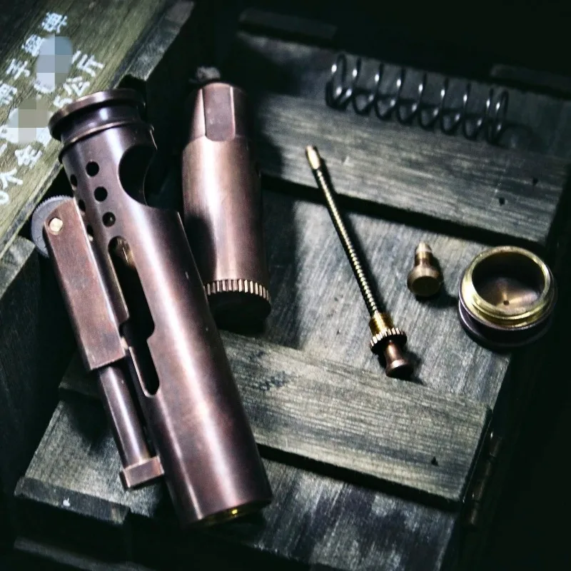 2026 Unusual Alien Trench Handmade Pure Copper Kerosine Lighter AK Vintage Portable Collection Windproof Lighters Smoking Device