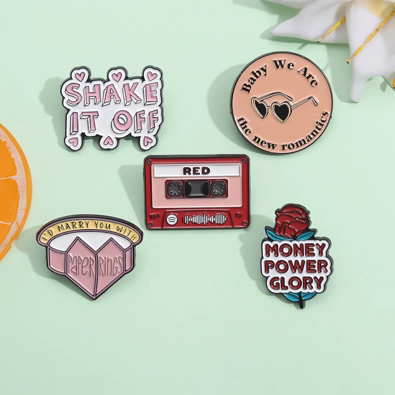 Money Power Glory Enamel Pins Custom Singer Lyrics Red Record Tape Brooches Lapel Badges Hip Hop Cool Jewelry Gift Wholesale