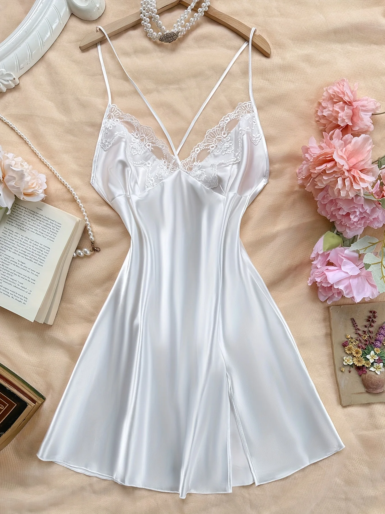 

Сексуальная женская ночная рубашка из полиэстера с v-образным вырезом и кружевной отделкой, элегантная женская одежда для сна