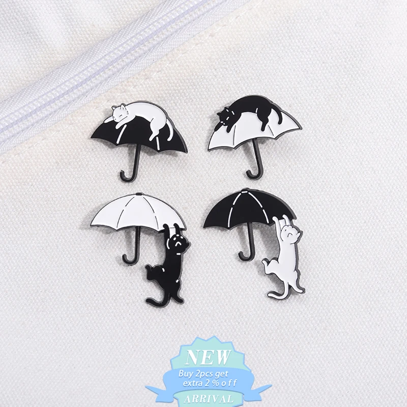 Gothic Black And White Cat Umbrella Enamel Pin Creative Fun And Mischievous Kittens Animal Brooches Lapel Backpack Badge Jewelry