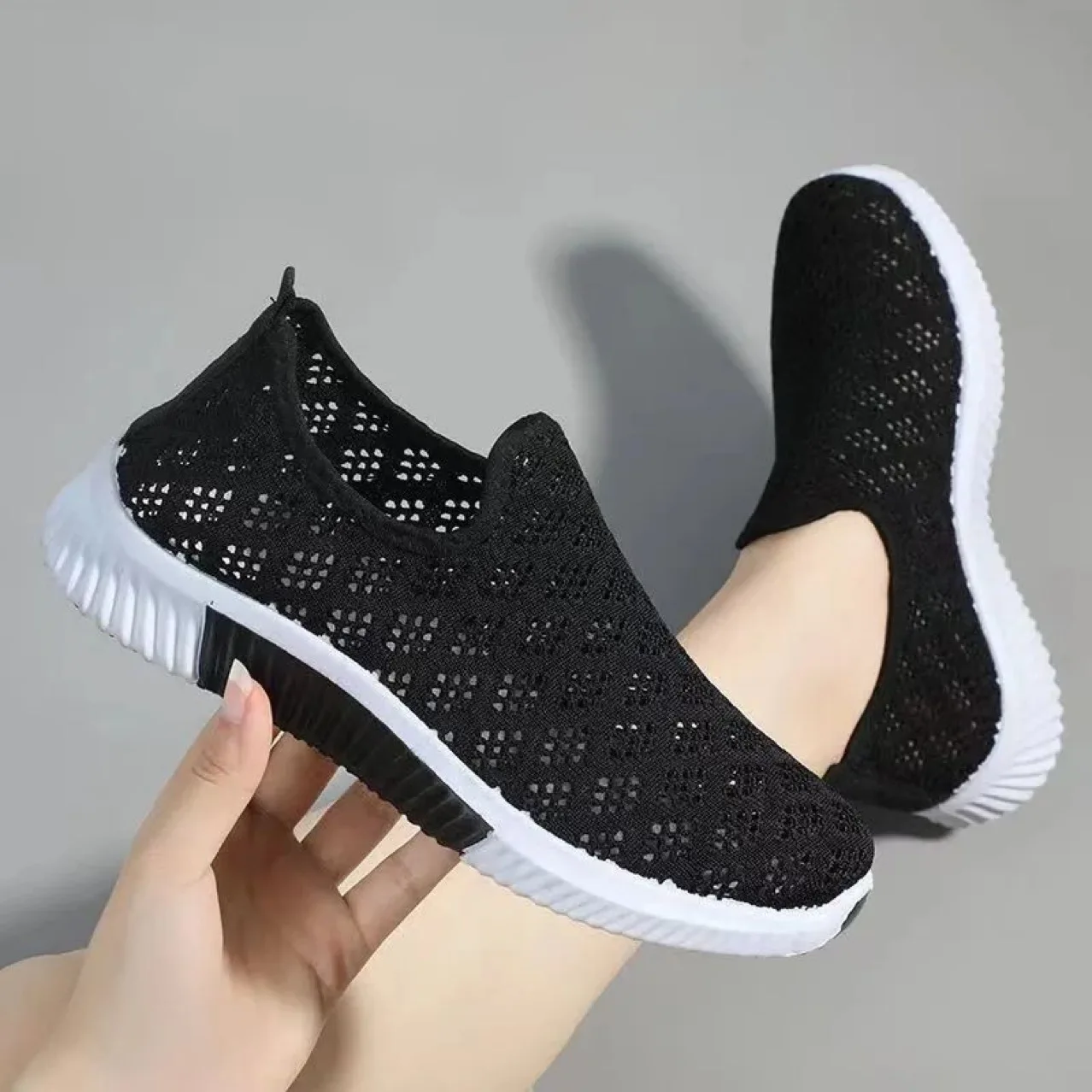 Chaussures d\'été coréennes en maille pour femmes, confortables, respirantes, creuses, de sport, de marche, décontractées, plates, solides, 2023