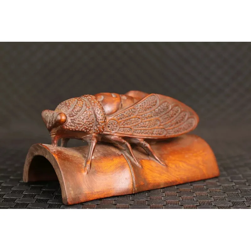 Japanese boxwood hand carved cicada Figure statue netsuke collectable art
