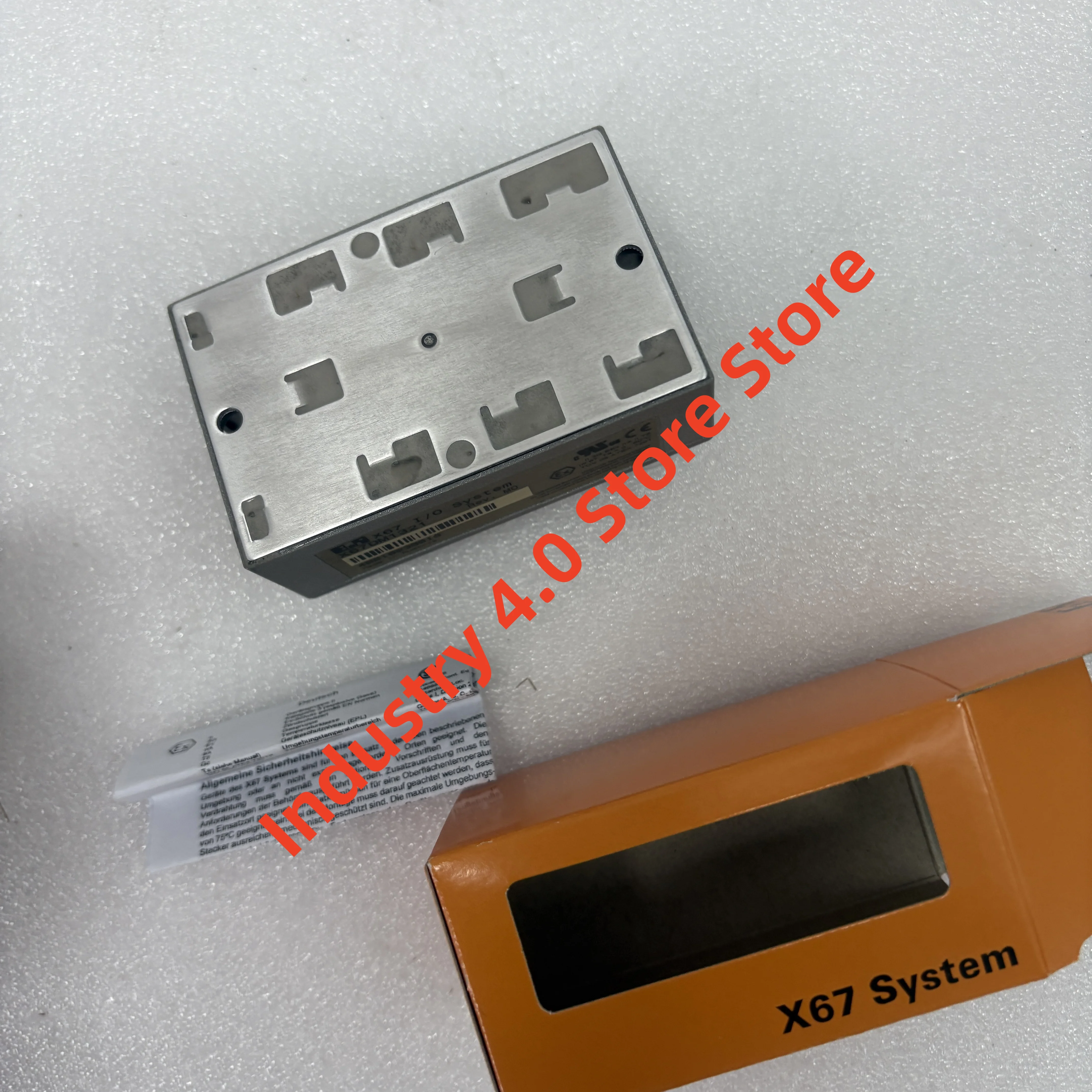 새로운 원본 X67DM1321 PLC 모듈