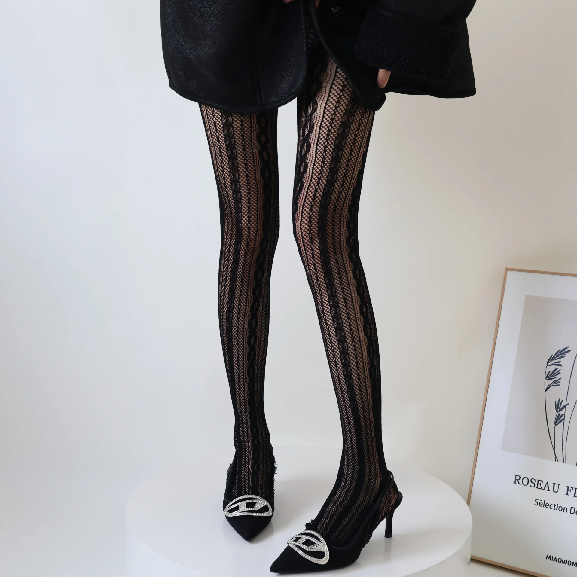 

Fashion Thin Vertical Stripes Hottie Sexy Fishnet Pantyhose Hollowed Out Chain Pattern Lolita Personality Tights