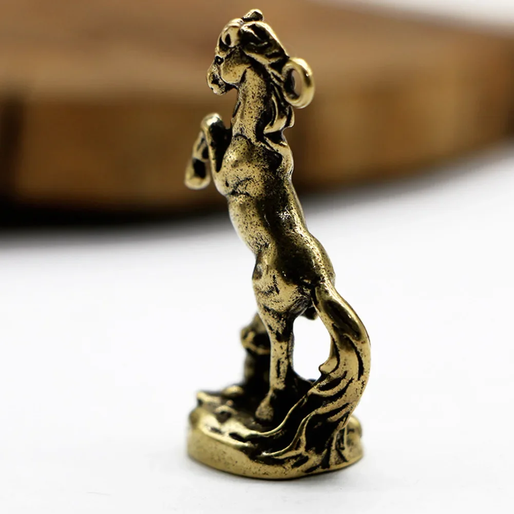 High Quality Ornaments Key Chain Clear Texture Finely Crafted Hard Texture Horse Small Statue Antique Craftsmanship