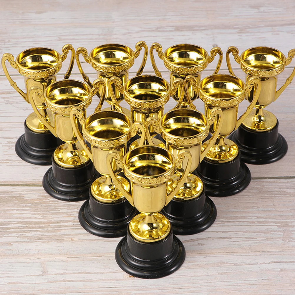 

10 Pcs Mini Plastic Trophy Award Cups Soccer Party Favors Lightweight Portable Creative Beautiful Multi-function