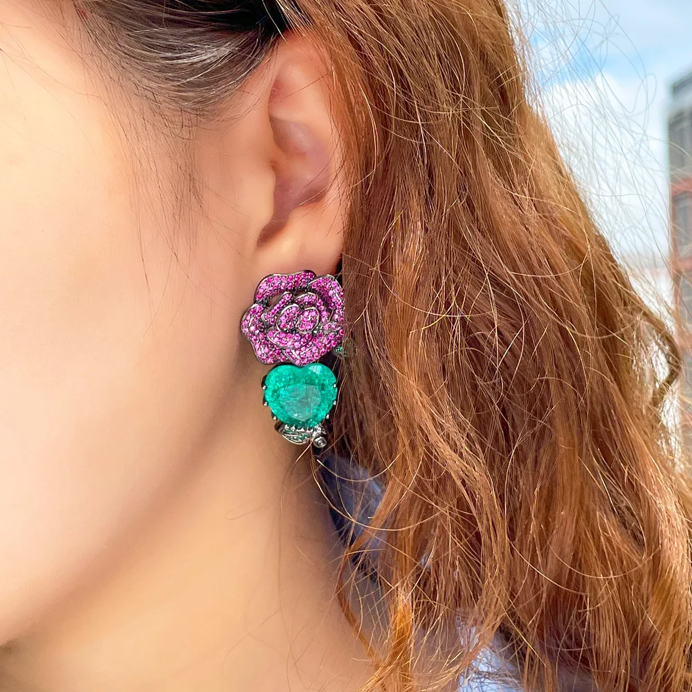 CWWZircons Beliebte Kreative Rosa Rote CZ Große Blumen-Herz-Hängeohrringe für Verlobung und Festlichkeiten für Damen Großhandel E0884 – Detail 3
