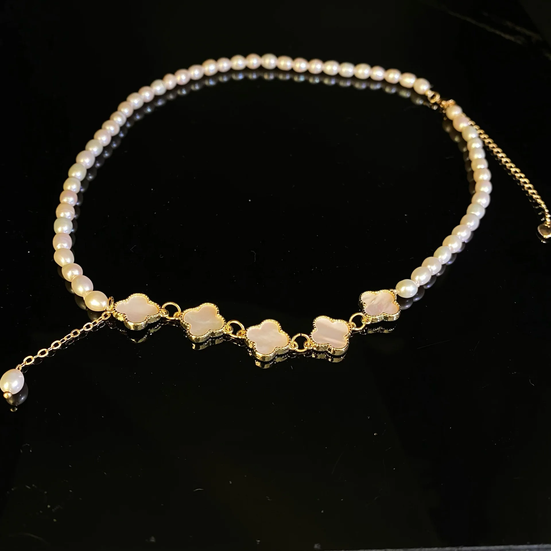 

Natural freshwater pearl small fresh copper plated 18K fritillary necklace beads