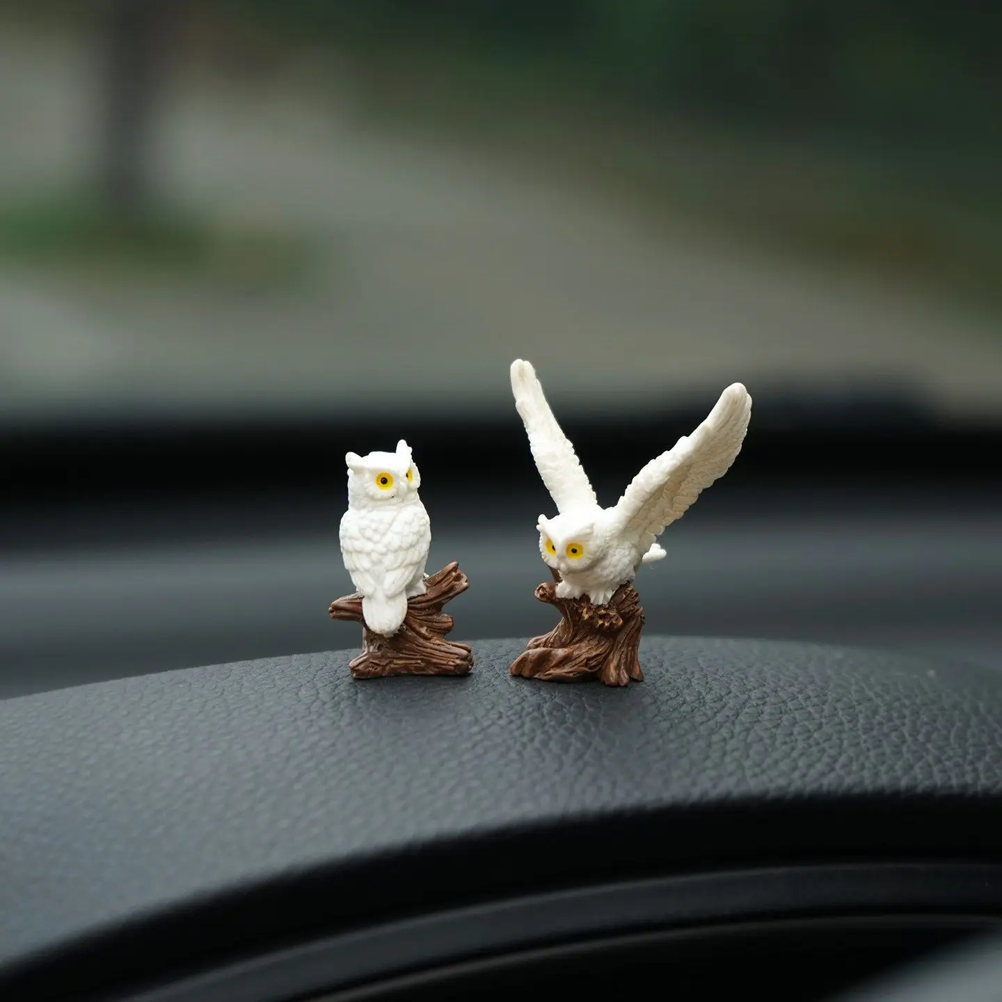 Harry Potter Hedwig Mini Owl Car Doll Cute Cartoon Creative Car Decoration Gift Fun Friend Gift Decoration view 2