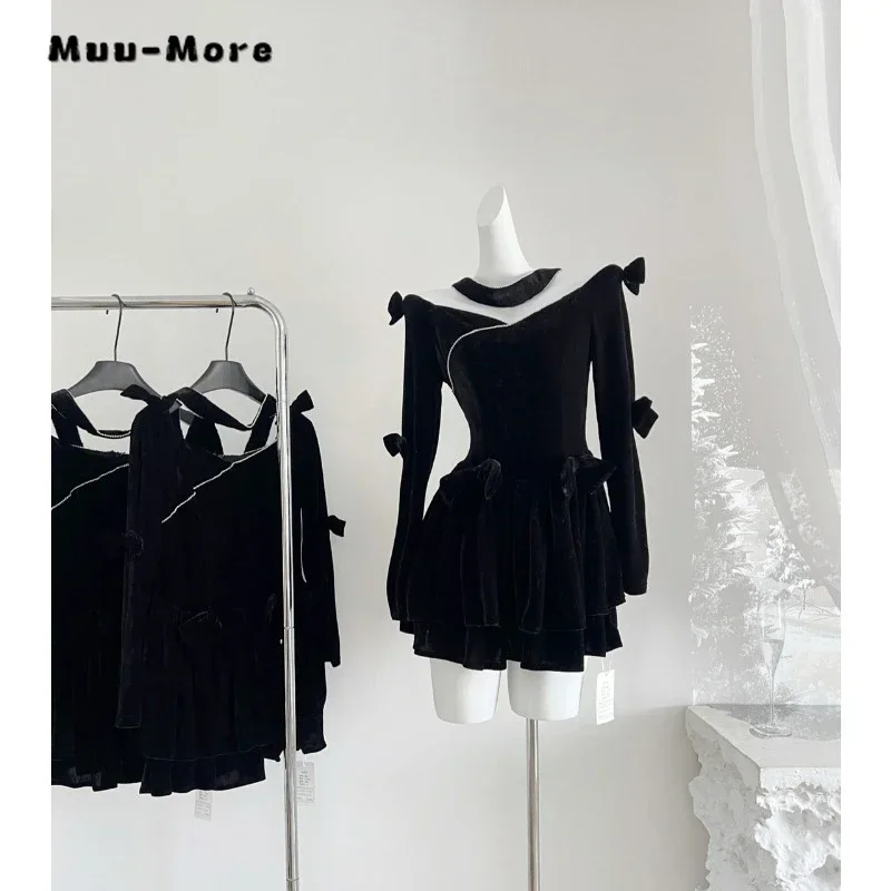 

2023 Winter Hotsweet Long Sleeve Bow V-neck Gothic Mini Dresses Women Sexy Hollow Out Slim Fit Black Clubwear Style Black Dress