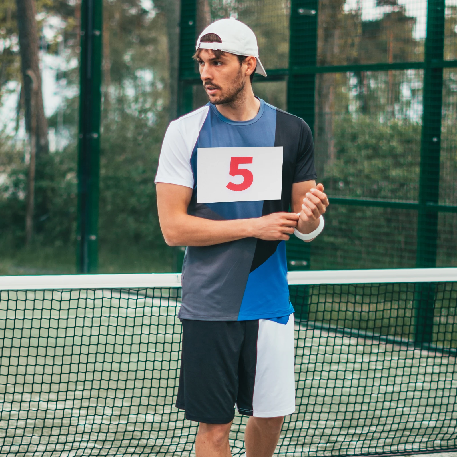 50 قطعة مرايل أرقام السباق للعدائين نظام التوصيل السريع أرقام واضحة مانعة لتسرب الماء متعددة الاستخدام ملحقات الجري الماراثون