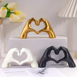 1pcs Love Heart Finger Resin Figurine Living Room Party Study Room Decorative Ornaments Decors Art Crafts Sculpture Accessories