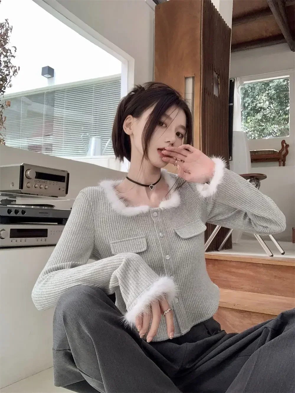 

Gentle Style Design with Frayed Edges Knitted Sweater for Women French Slim Fit Inner Layer Slimming Sweater Short Cardigan Top