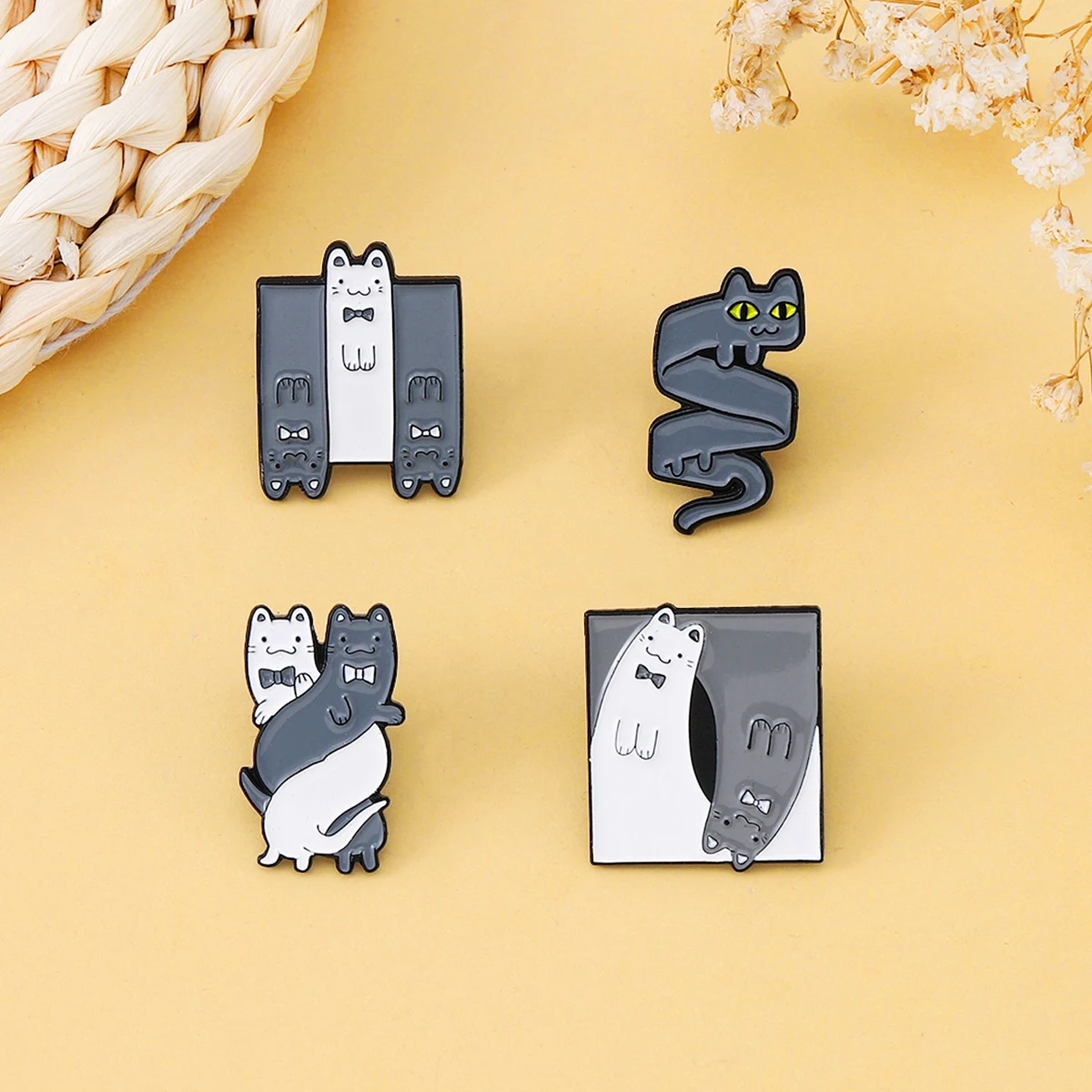 

Cute Grey White Cats Enamel Pins Cats Kitty Hug Embrace Animal Brooches Badges Denim Lapel Jewelry Gift for Kids Best Friends