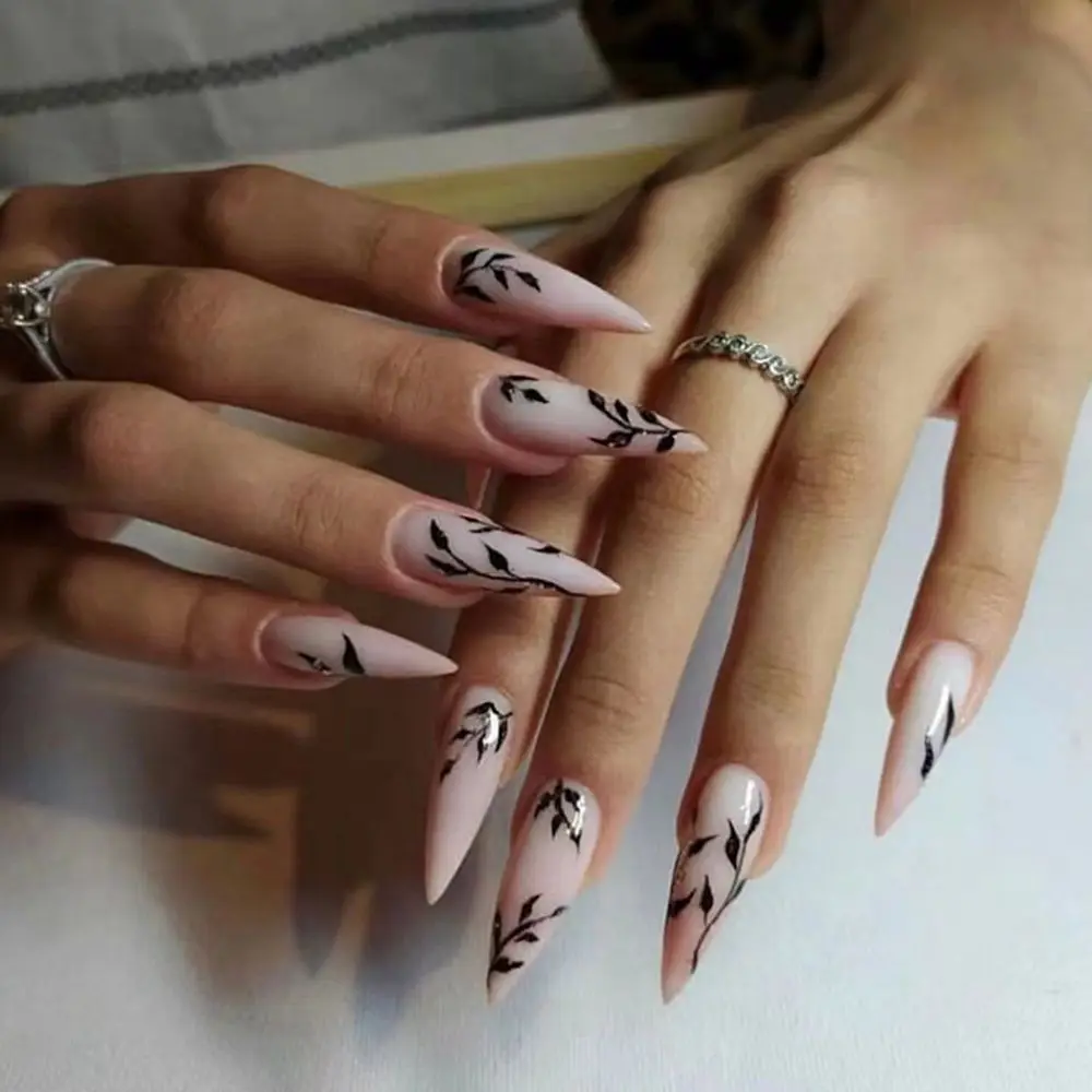 24Pcs Plum Blossom Stiletto False Nails Full Cover Manicure Tool Wearable Fake Nails Detachable Almond Nail Tips Press On Nails