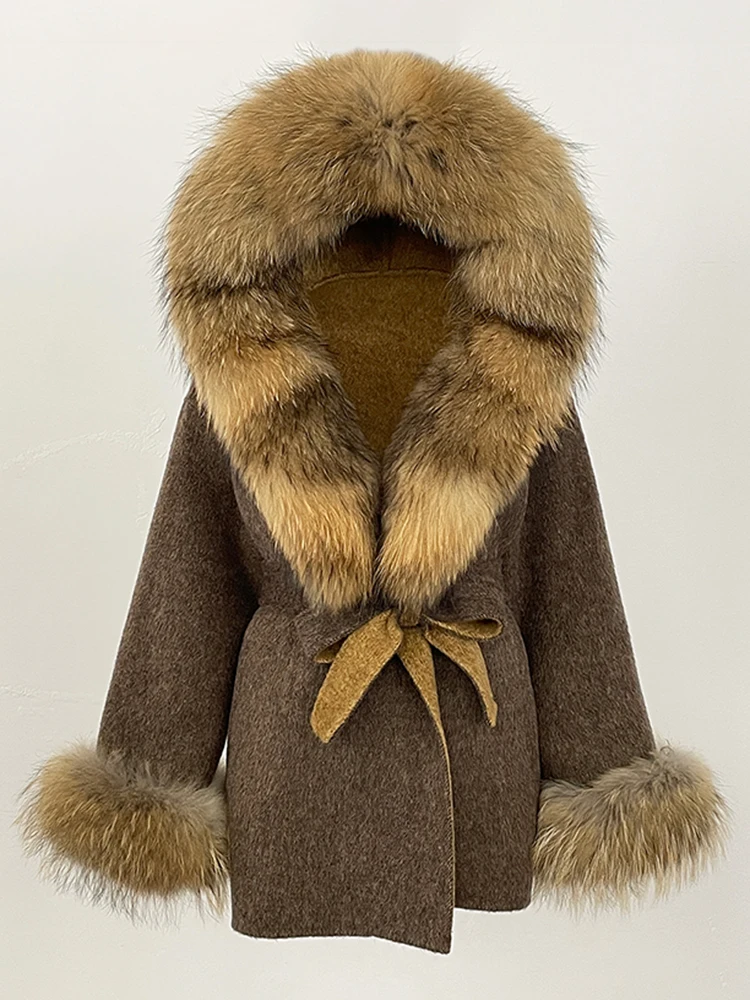 معطف نسائي من فرو الثعلب الحقيقي معطف من الفرو الطبيعي للتنقل سترة صوفية بقلنسوة للسيدات موضة 2025 ملابس شتوية فاخرة للسيدات