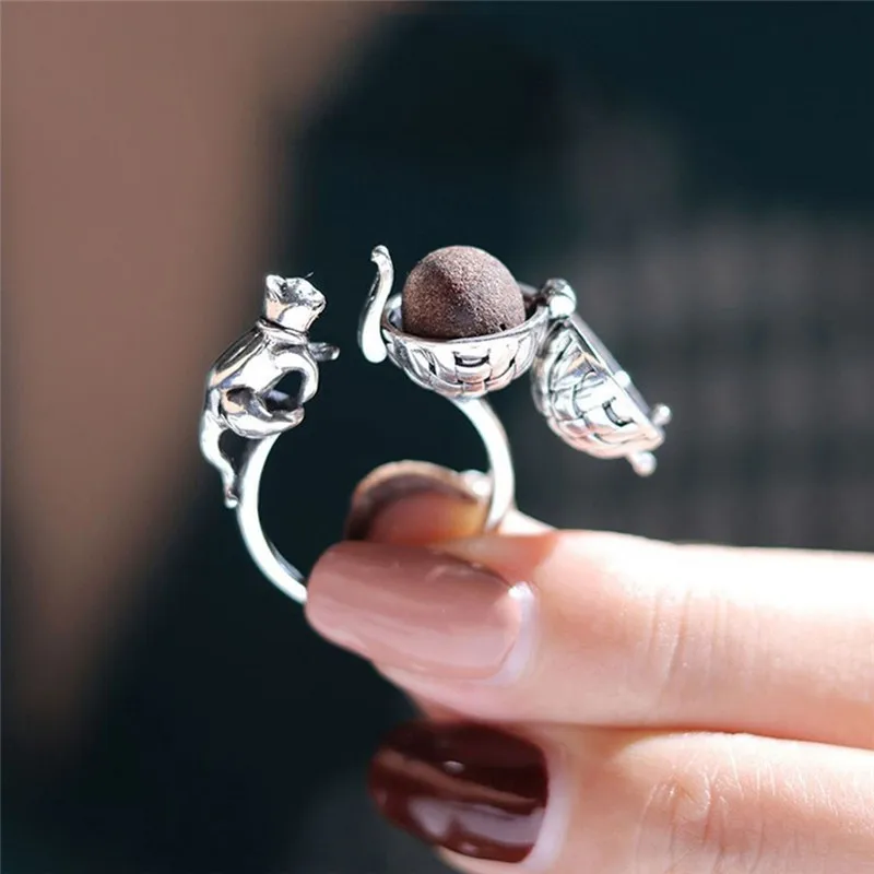 Cute Fortune Cat Shape Opening Rings For Women Silver Color Vintage Hollow out Aromatherapy Ball Rings Finger Ring Girl Jewelry