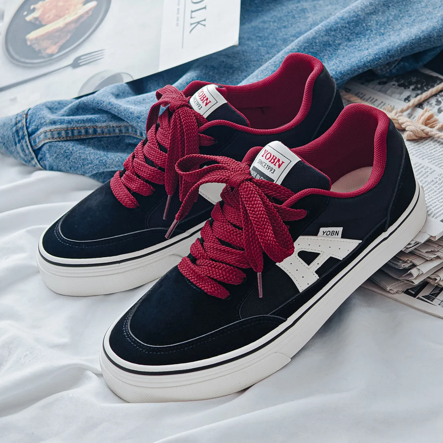 Men's Shoes Board Shoes Fashion Shoes 2026 Breathable Non-slip Men and Women's Casual Shoes Four Seasons Leisure Canvas Shoes