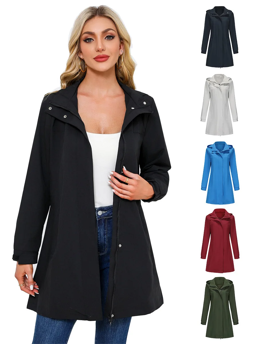 

Укороченный плащ с поясом. Женские длинные пальто. Молодежные возрастные погоны цвета шампанского. Значок с рисунком. Ремешок на шнурке.