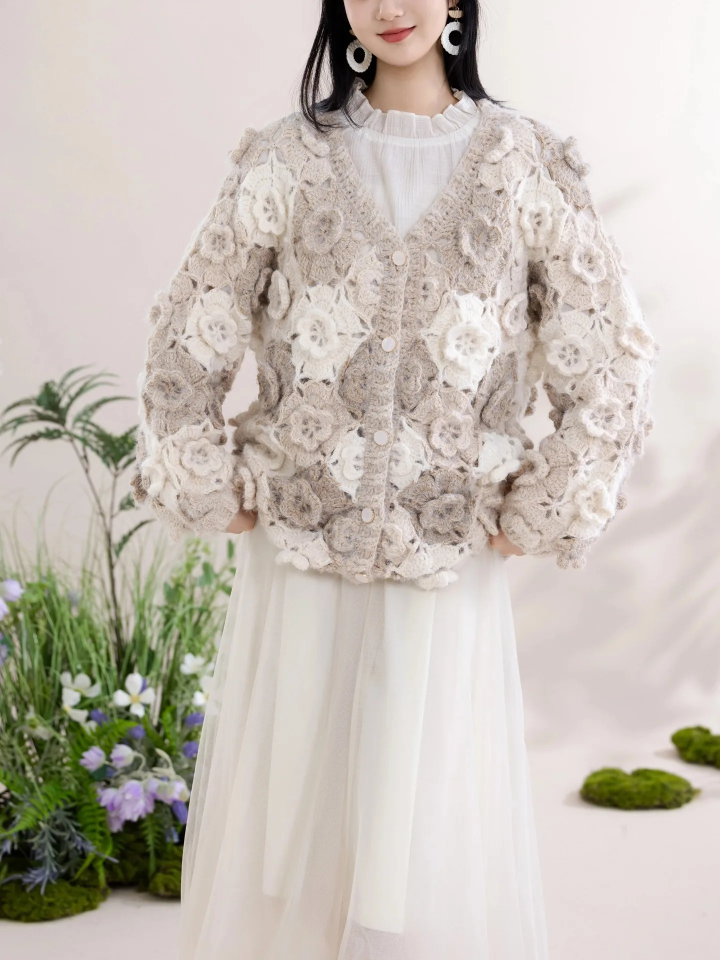 

Handmade DIY Crochet Flower Patchwork Sweater Yarn Ball Dream Feather Clothes Material Kit Fun Weaving Society Winter 2025