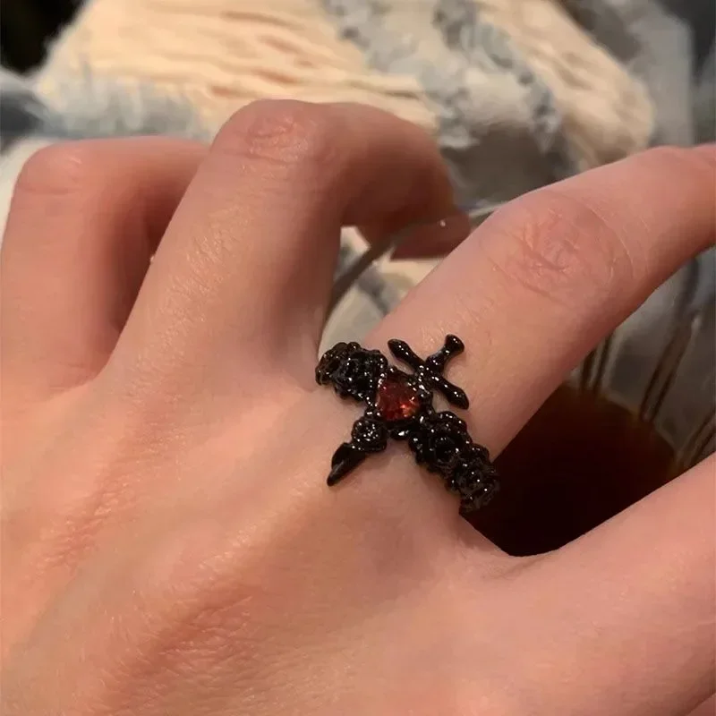 

Taboo love villain gun black ring female dark niche high sense ring sweet cool babes wind open ring