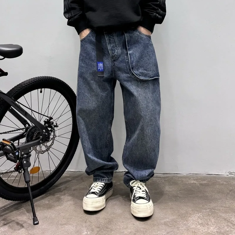 

Весенние мужские джинсы в корейском винтажном стиле с объемными большими карманами и диагональной молнией, широкие повседневные прямые брюки
