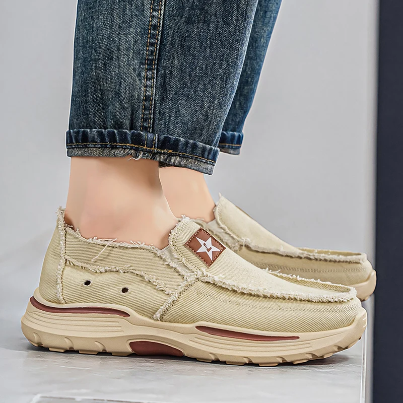 Men's Low-Top Canvas Sneakers: A Versatile Pair of Everyday Running Shoes for Men