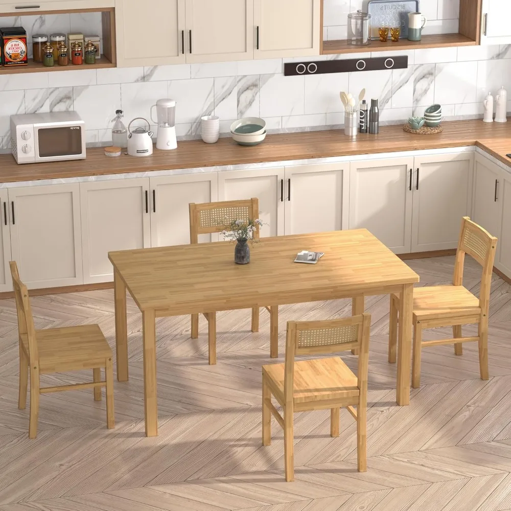 Rustikales 4-Sitzer-Set aus Esstisch und Stühlen aus Holz mit Rattan-Rückenlehne