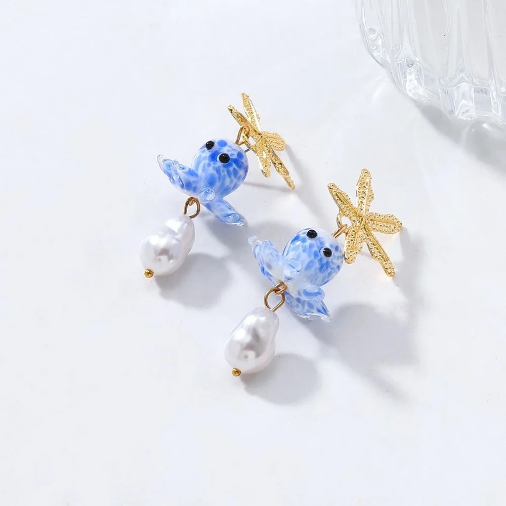 Серьги-подвески в виде морских звезд, осьминогов, ракушек, рыбок и медуз, с цветной глазурью, из сплава, в оригинальном и эффектном дизайне