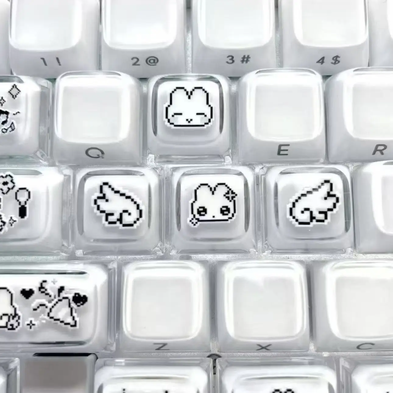 4/8PC Mix Cute Rabbit Mechanical Keyboard Keycap DIY Transparent PC Personalized Keycap Cute Creative Decorative Magnetic Shaft