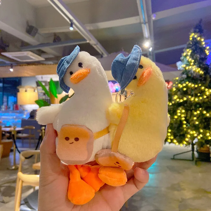 سلسلة مفاتيح على شكل بطة من القطيفة اللطيفة للزوجين حقيبة دمية قلادة على شكل دمية سلسلة مفاتيح هدية عيد ميلاد هدية العيد