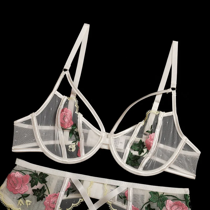 Classic Embroidery Lingerie Outfits Sexy Lace Underwear Uncensored Three-point Perspective Erotic Bra and Thong Gathering Set