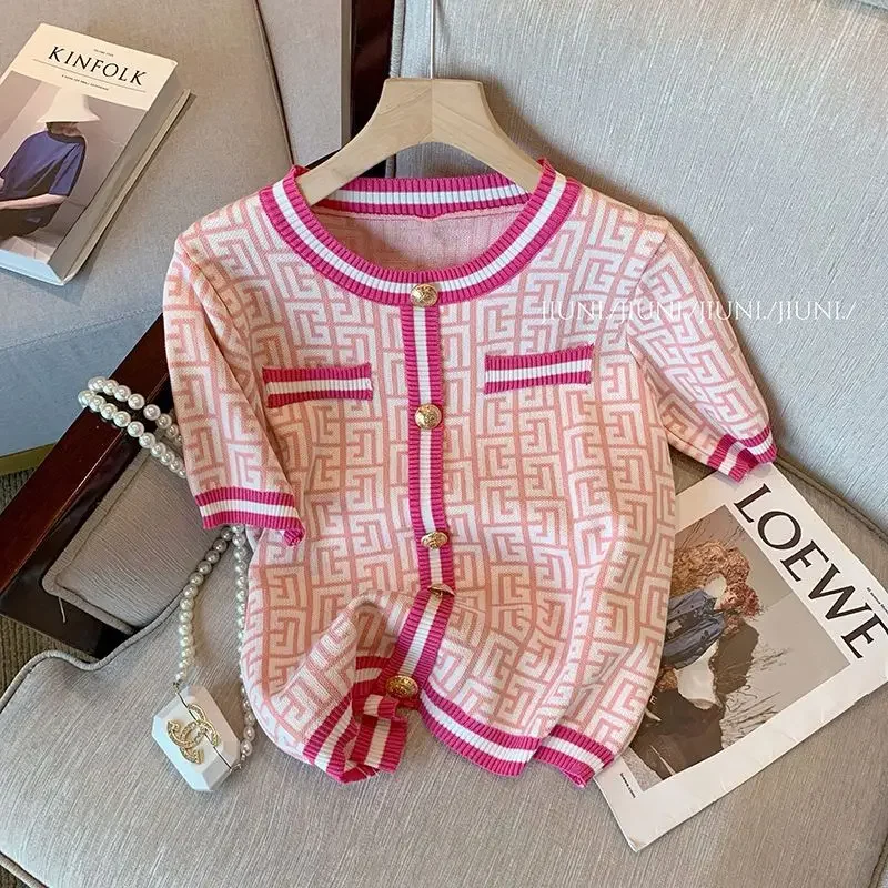 

Женские модные футболки с короткими рукавами и пуговицами в стиле пэчворк, летняя женская одежда, универсальные вязаные футболки с геометрическим рисунком