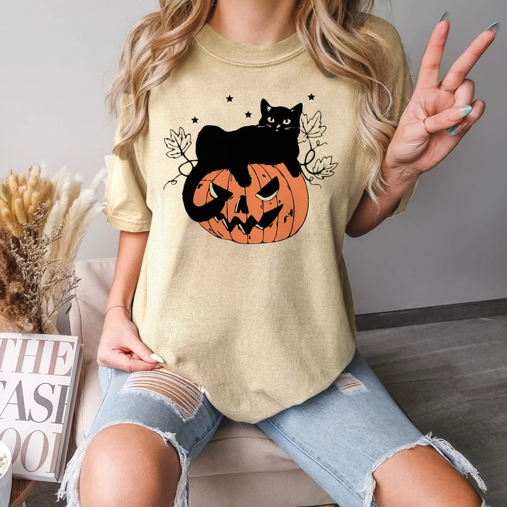 

Cute Black Cat Pumpkin Kitty Halloween Women's Short Sleeve Tee Pet Owner Gift Comfort Colors Casual Women's Cotton t-Shirts