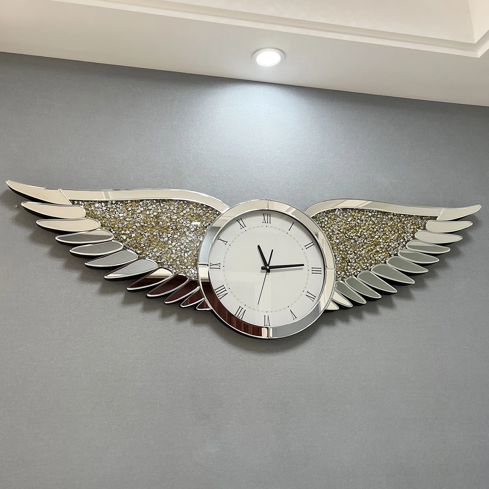 diamond-encrusted fashion wall clock European light luxury decoration quiet sweep second  art modeling glass spell mirror