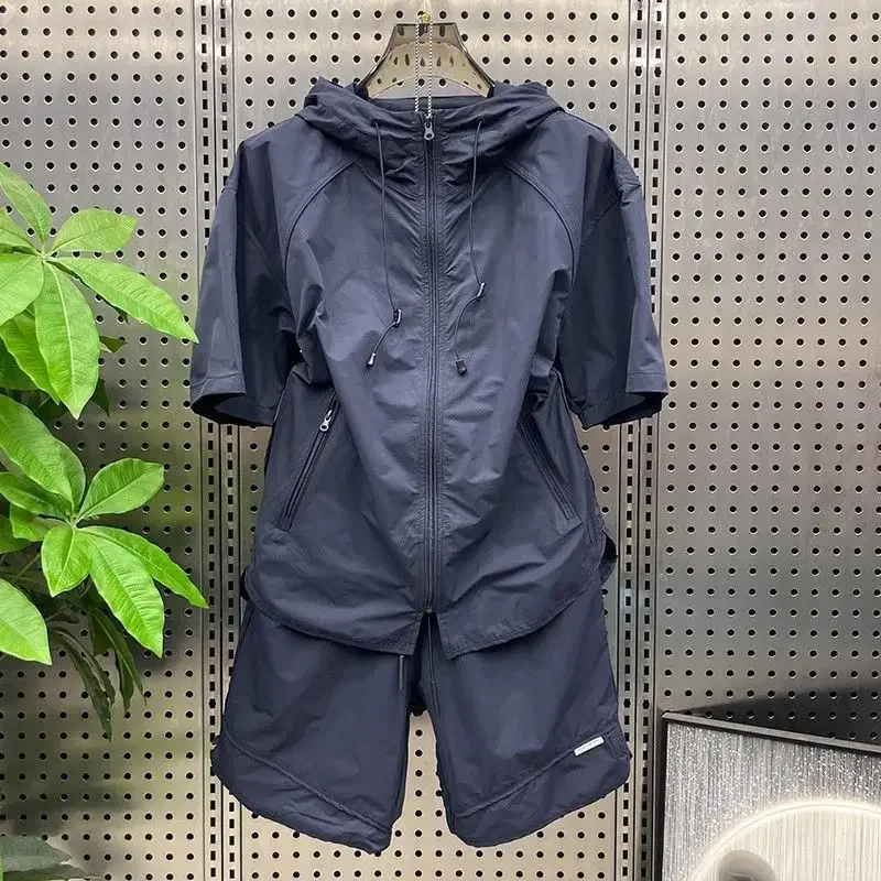 T-shirt con cappuccio Pantaloncini Abiti da uomo Giacca a vento Tinta unita Moda 2025 Poliestere Marche originali Slim Fit Outdoor Casual Uomo Set