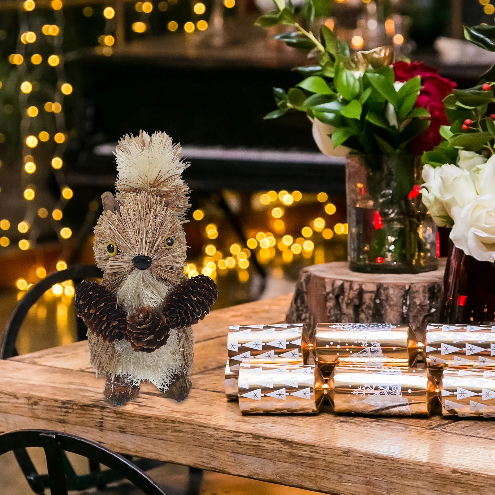 

Straw Woven Squirrel Figurines Lovely Animal Decor Home Office Bar Restaurant Garden Statue DIY Craft Accessories