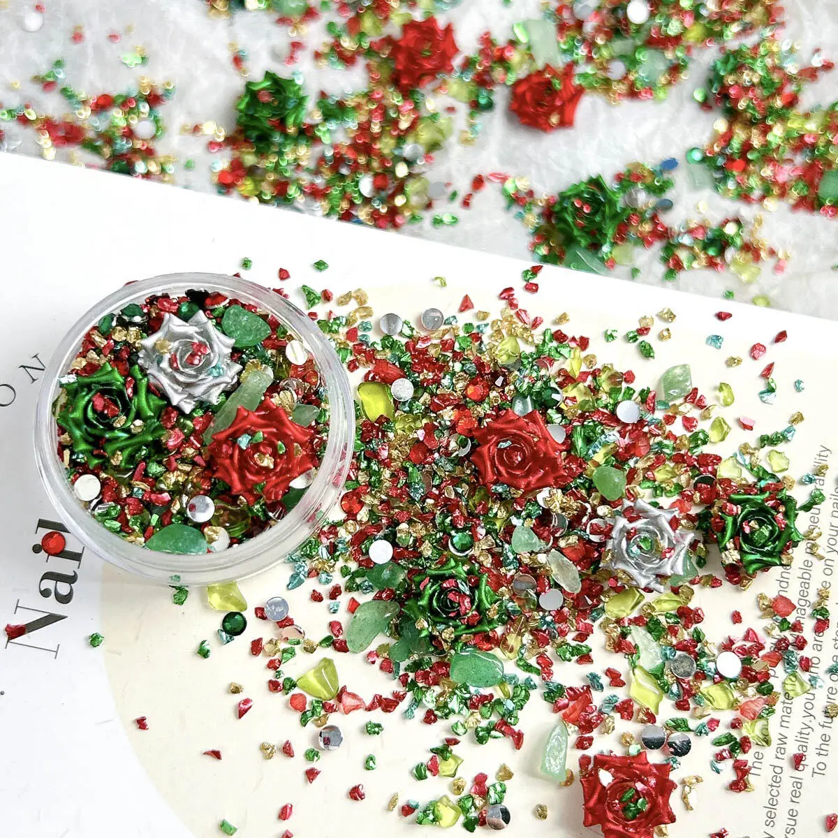 

1 Box Christmas Series Nail Charms Red Green Rhinestones Irregular Stone Resin Flower Nail Art Decorations Manicure DIY Parts