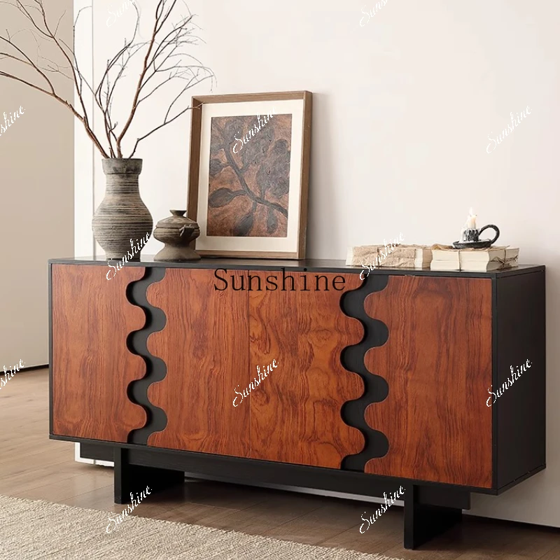 Integrated storage against the wall  FT