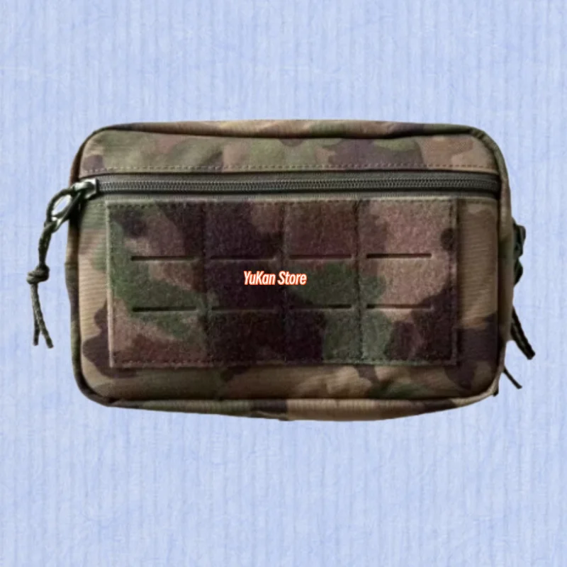 

TAZ16 Swiss Camouflage Molle Accessory Pack: Защита от брызг и износостойкость
