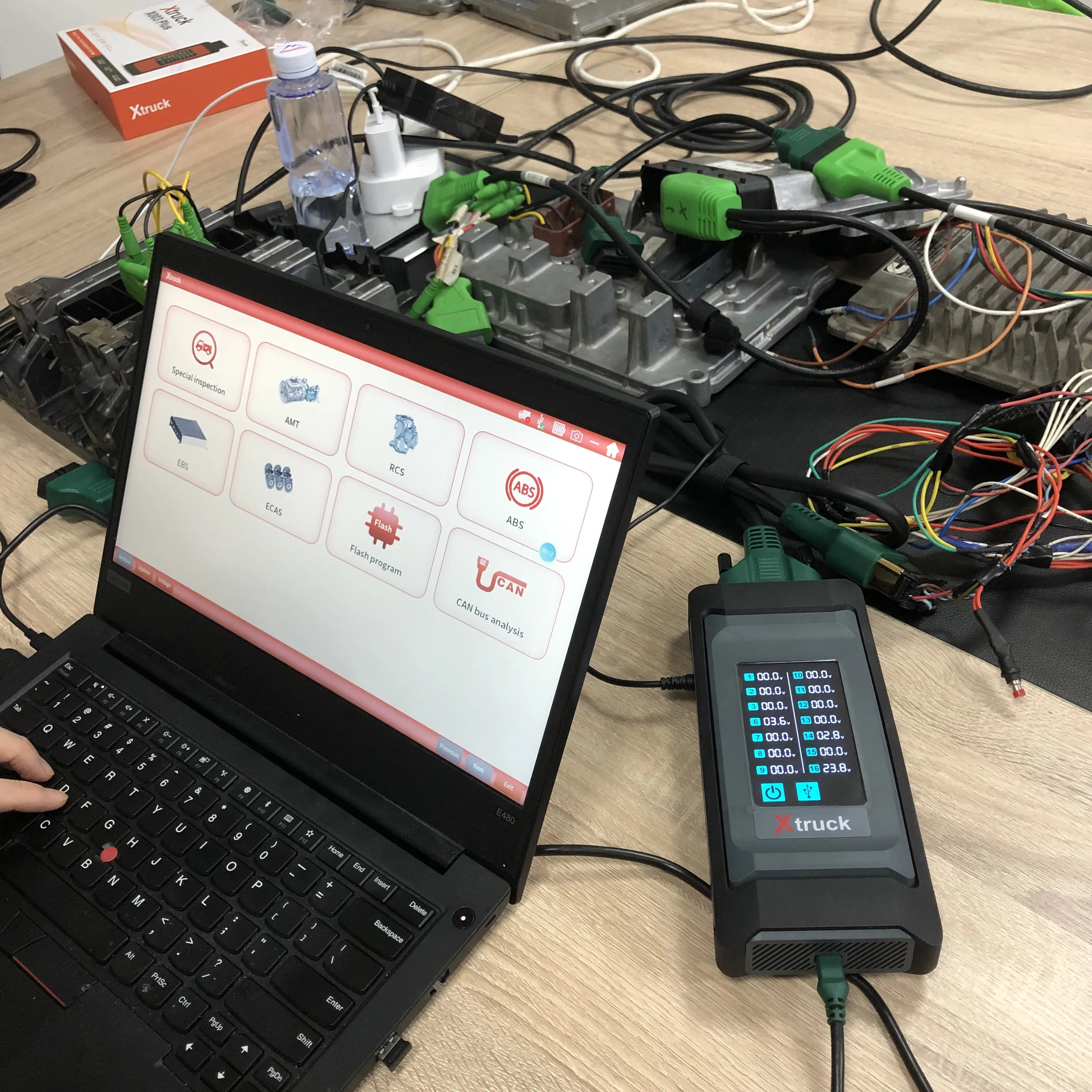 Herramienta de diagnóstico Xtruck para inspección de chasis, transmisión, retardador, AMT, ABS para ZF, EATON, FAST, Dong Feng + portátil CF53