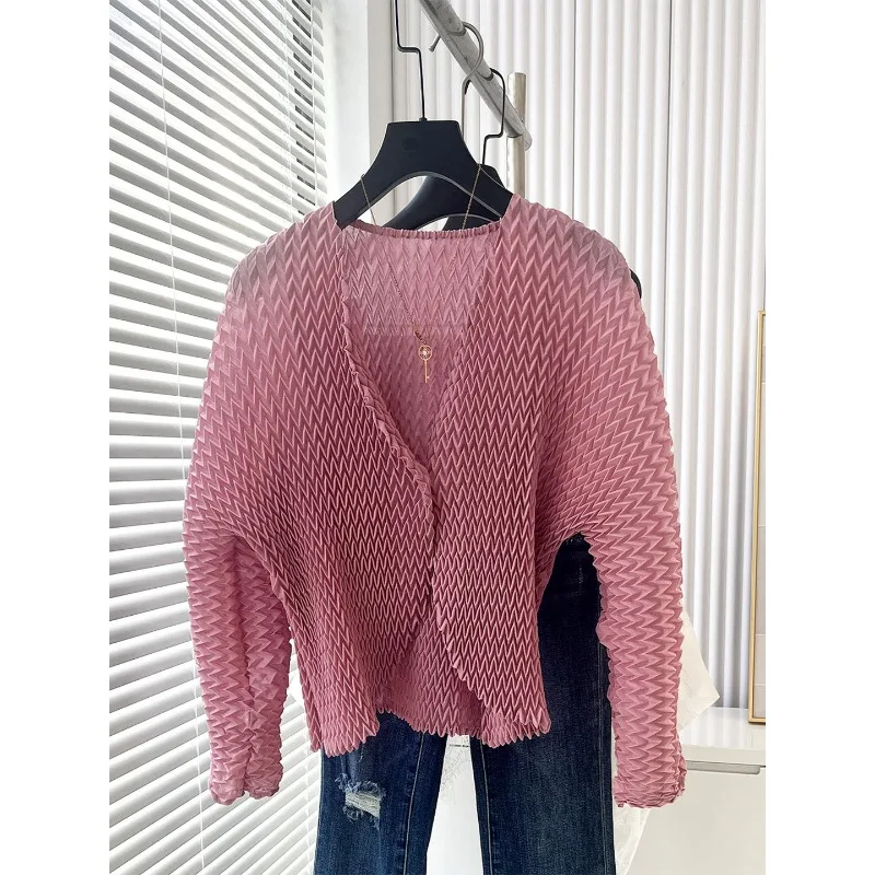 

Miyake Pleated Jacket 2026 High-end Handmade Wave Pleats Coat Loose Versatile Solid Color Cardigan Top Women Spring Summer New