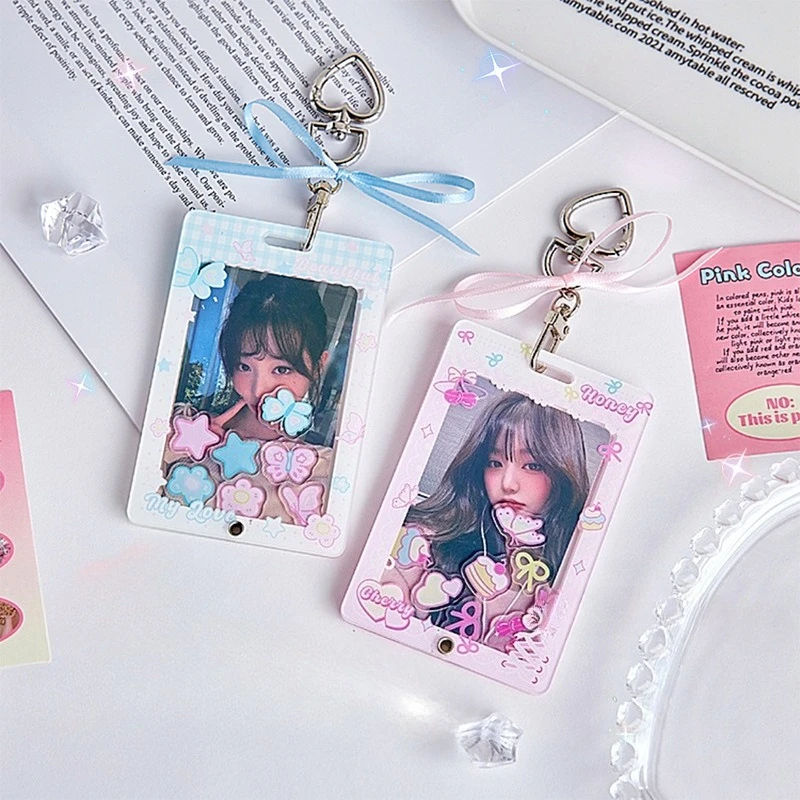 

Creative Design Sweet Idol Photo Card Holder for Girls Kawaii Print Bow Photocard Protector with Keychain Acrylic ID Card Cover